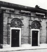 中共一大會址——上海法租界望志路106號(今興業(yè)路76號)